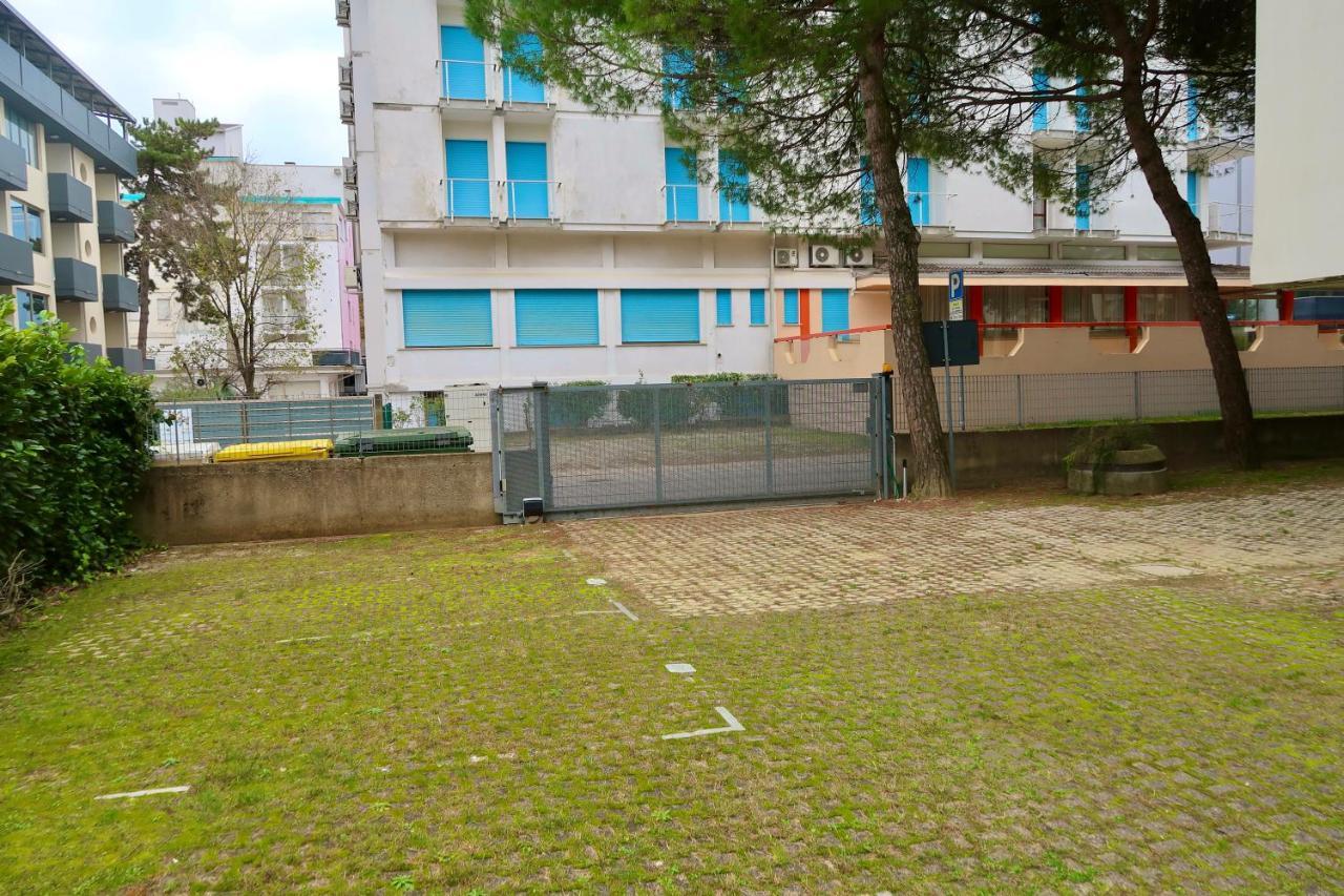 Grazioso Appartamento N 76 A 100Mt Dal Mare Bibione Exterior foto