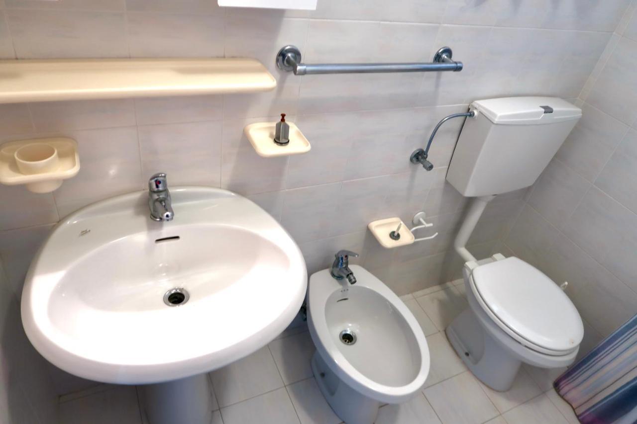 Grazioso Appartamento N 76 A 100Mt Dal Mare Bibione Exterior foto