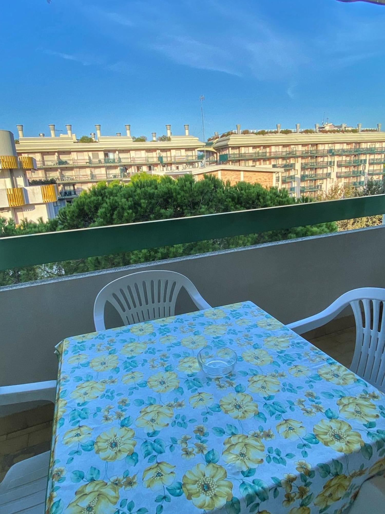 Grazioso Appartamento N 76 A 100Mt Dal Mare Bibione Exterior foto