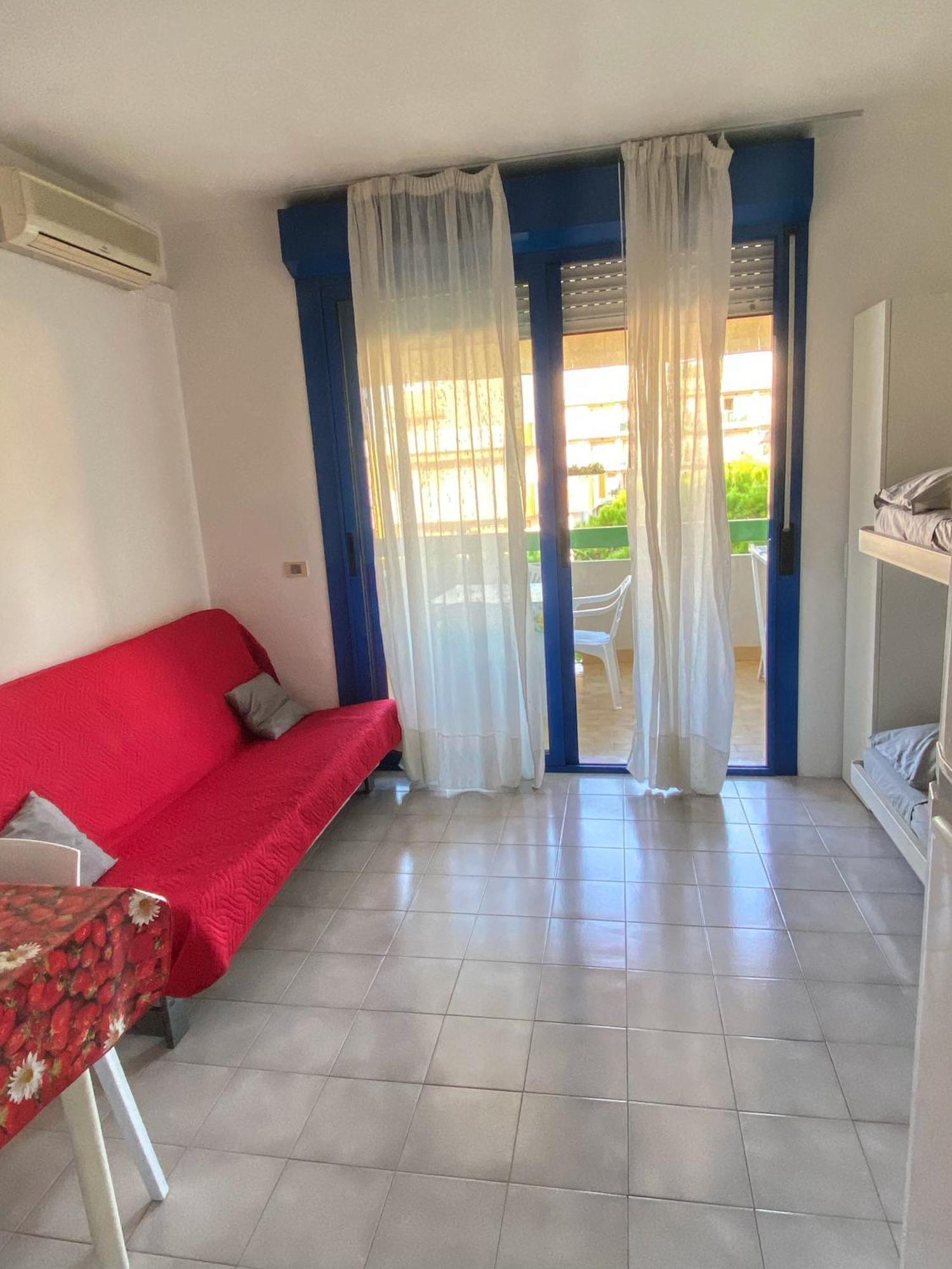 Grazioso Appartamento N 76 A 100Mt Dal Mare Bibione Exterior foto