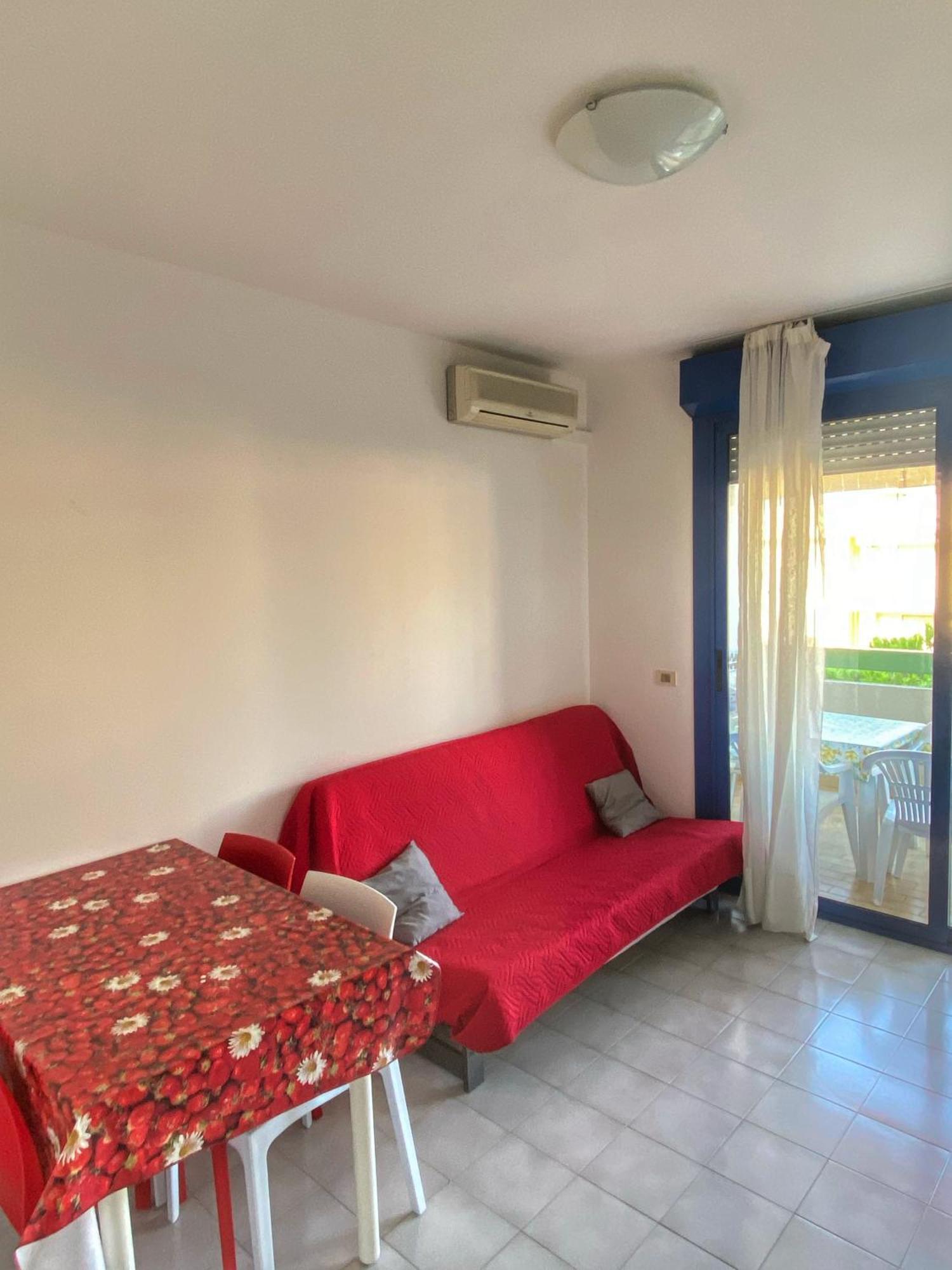 Grazioso Appartamento N 76 A 100Mt Dal Mare Bibione Exterior foto
